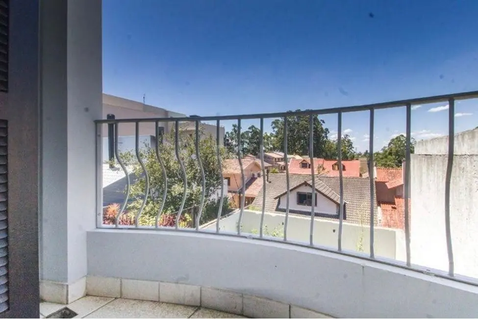 Foto 2 de Casa com 4 quartos à venda, 297m2 em Jardim Itu, Porto Alegre - RS