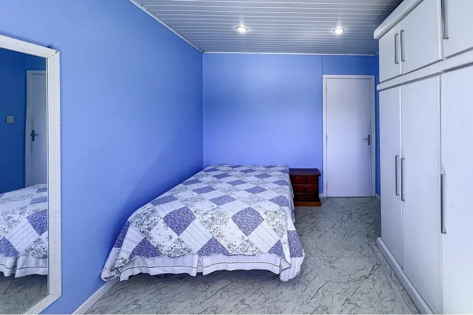 Casa com 5 quartos à venda, 247m2 em São José, Canoas - RS - imagem 4 Foto 4 de Casa com 5 quartos à venda, 247m2 em São José, Canoas - RS