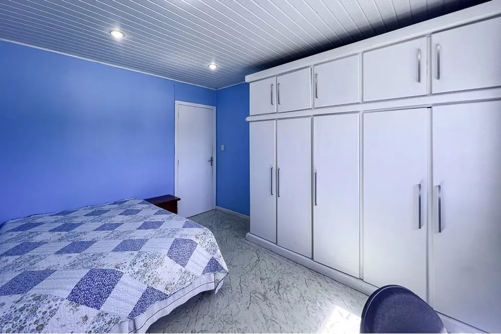 Casa com 5 quartos à venda, 247m2 em São José, Canoas - RS - imagem 5 Foto 5 de Casa com 5 quartos à venda, 247m2 em São José, Canoas - RS