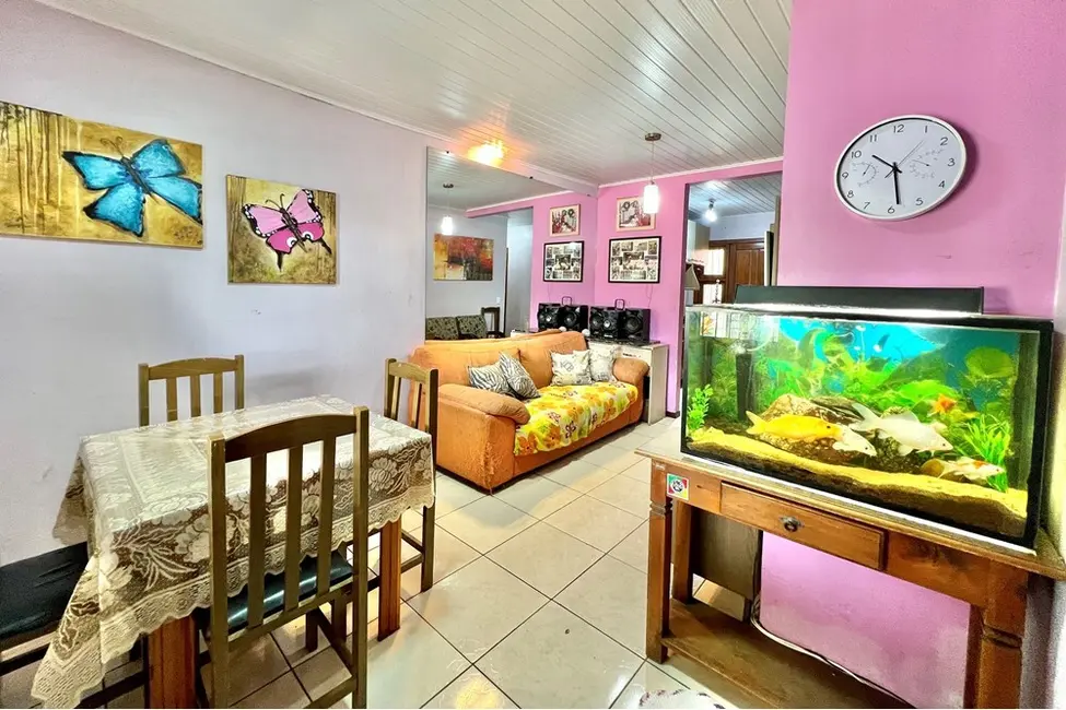 Casa com 2 quartos à venda, 56m2 em São José, Canoas - RS - imagem 1 Foto 1 de Casa com 2 quartos à venda, 56m2 em São José, Canoas - RS