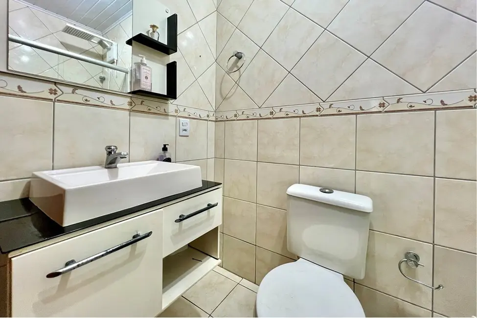 Casa com 2 quartos à venda, 56m2 em São José, Canoas - RS - imagem 2 Foto 2 de Casa com 2 quartos à venda, 56m2 em São José, Canoas - RS