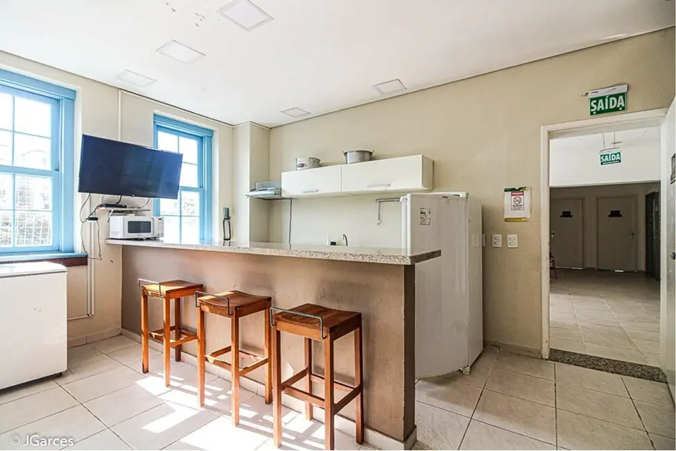 Foto 2 de Apartamento com 3 quartos à venda, 72m2 em Teresópolis, Porto Alegre - RS