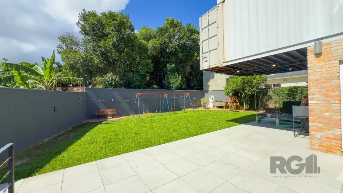 Casa com 3 quartos à venda, 333m2 em Teresópolis, Porto Alegre - RS - imagem 4 Foto 4 de Casa com 3 quartos à venda, 333m2 em Teresópolis, Porto Alegre - RS