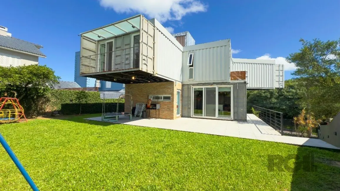 Foto 1 de Casa com 3 quartos à venda, 333m2 em Teresópolis, Porto Alegre - RS