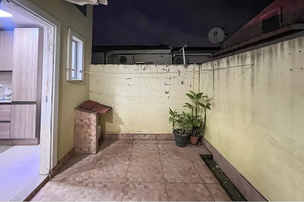 Casa de Condomínio com 2 quartos à venda, 49m2 em Mato Grande, Canoas - RS - imagem 2 Foto 2 de Casa de Condomínio com 2 quartos à venda, 49m2 em Mato Grande, Canoas - RS