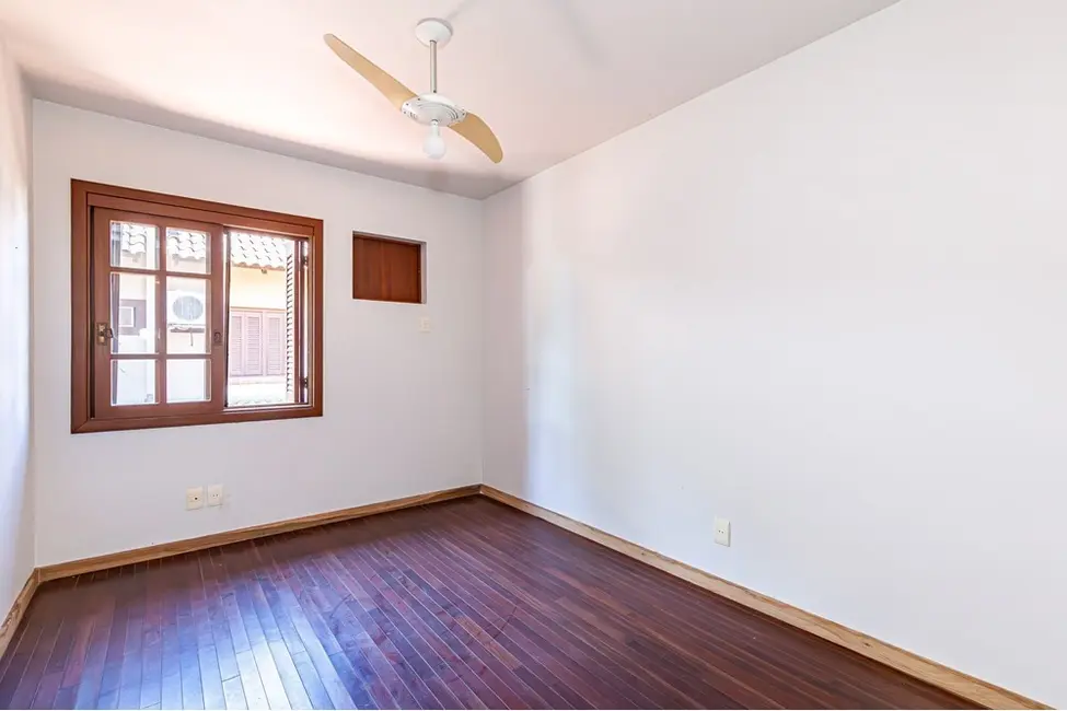 Foto 8 de Casa de Condomínio com 3 quartos à venda, 205m2 em Ipanema, Porto Alegre - RS