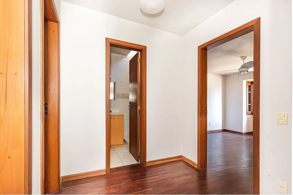 Foto 2 de Casa de Condomínio com 3 quartos à venda, 205m2 em Ipanema, Porto Alegre - RS