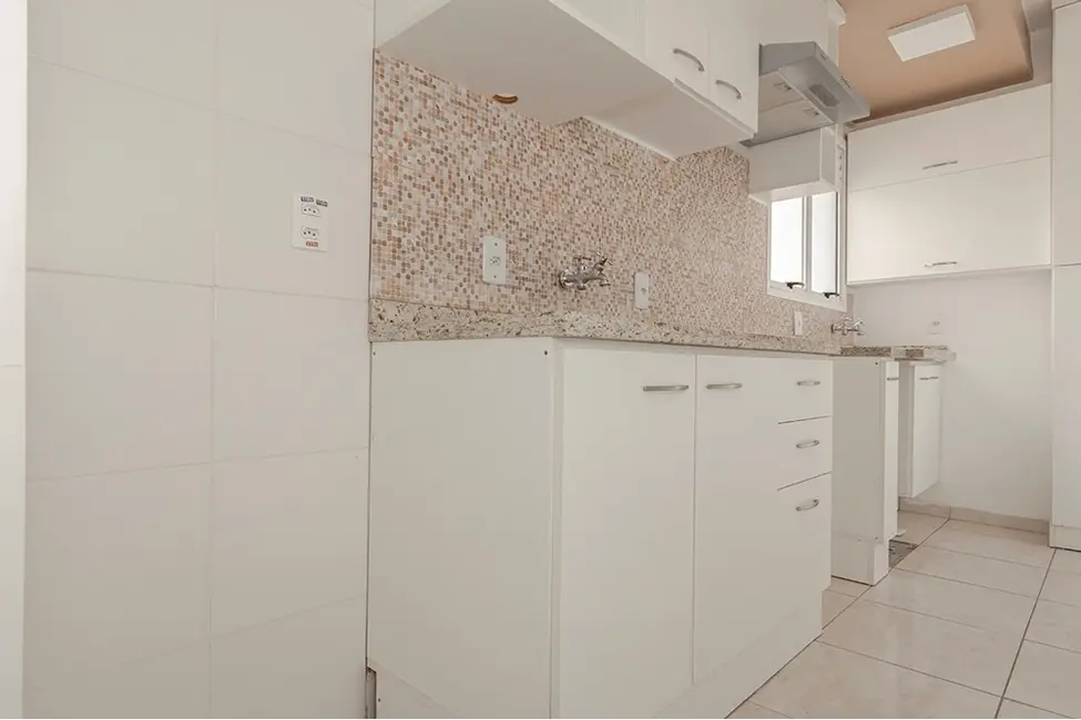 Apartamento com 2 quartos à venda, 48m2 em Teresópolis, Porto Alegre - RS - imagem 5 Foto 5 de Apartamento com 2 quartos à venda, 48m2 em Teresópolis, Porto Alegre - RS