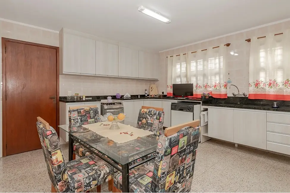 Foto 2 de Casa com 4 quartos à venda, 388m2 em Jardim Itu, Porto Alegre - RS
