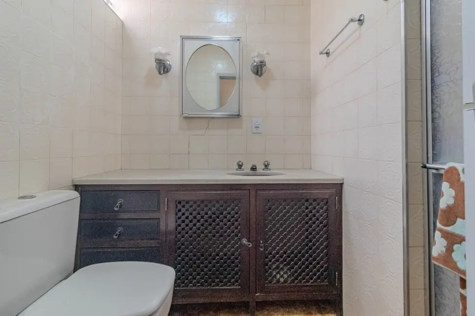 Foto 9 de Casa com 3 quartos à venda, 259m2 em Bom Jesus, Porto Alegre - RS