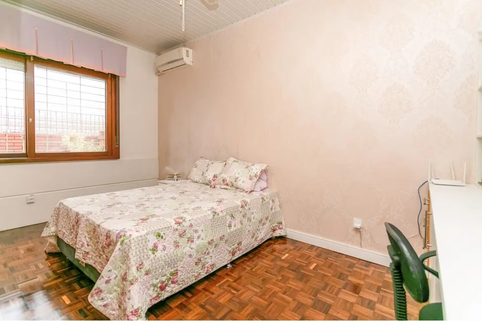 Foto 7 de Casa com 3 quartos à venda, 214m2 em São Sebastião, Porto Alegre - RS