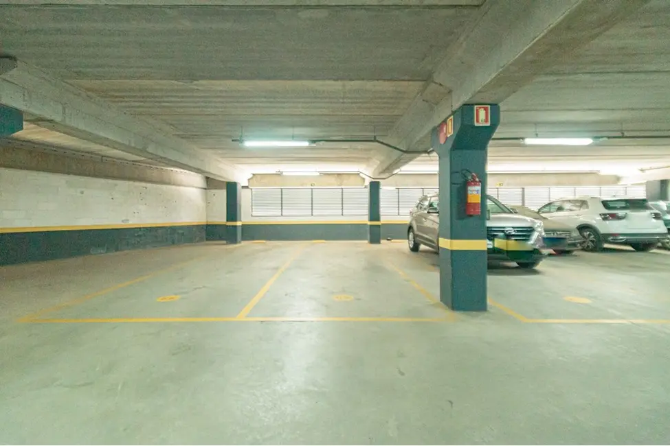 Foto 4 de Apartamento com 2 quartos à venda, 70m2 em Jardim Botânico, Porto Alegre - RS