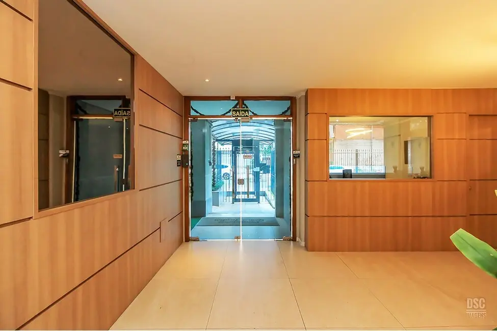 Foto 2 de Apartamento com 2 quartos à venda, 71m2 em Santana, Porto Alegre - RS