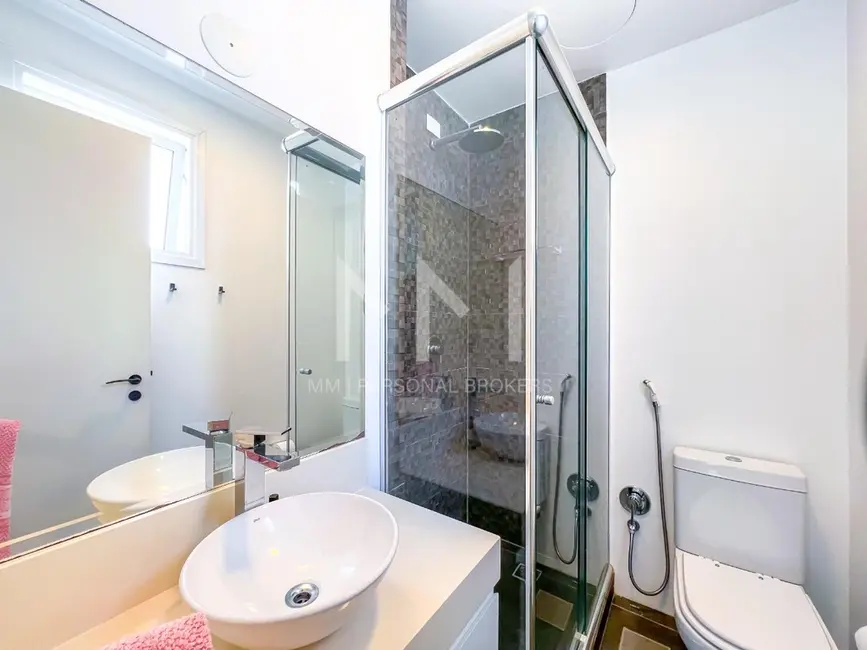 Apartamento com 2 quartos à venda, 101m2 em Bela Vista, Porto Alegre - RS - imagem 6 Foto 6 de Apartamento com 2 quartos à venda, 101m2 em Bela Vista, Porto Alegre - RS