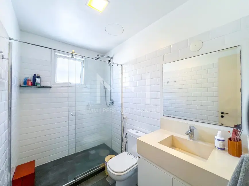 Apartamento com 2 quartos à venda, 101m2 em Bela Vista, Porto Alegre - RS - imagem 9 Foto 9 de Apartamento com 2 quartos à venda, 101m2 em Bela Vista, Porto Alegre - RS