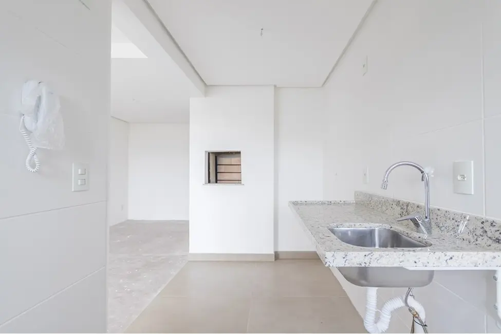 Apartamento com 2 quartos à venda, 64m2 em Passo da Areia, Porto Alegre - RS - imagem 5 Foto 5 de Apartamento com 2 quartos à venda, 64m2 em Passo da Areia, Porto Alegre - RS