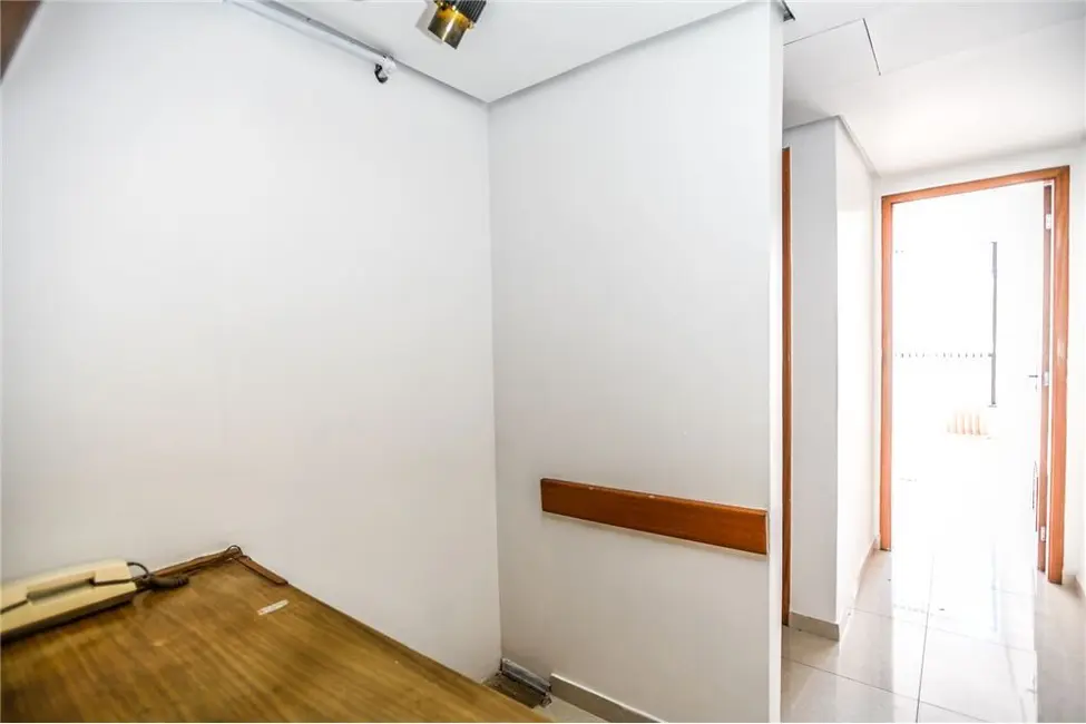 Sala Comercial à venda, 53m2 em Centro Histórico, Porto Alegre - RS - imagem 9 Foto 9 de Sala Comercial à venda, 53m2 em Centro Histórico, Porto Alegre - RS