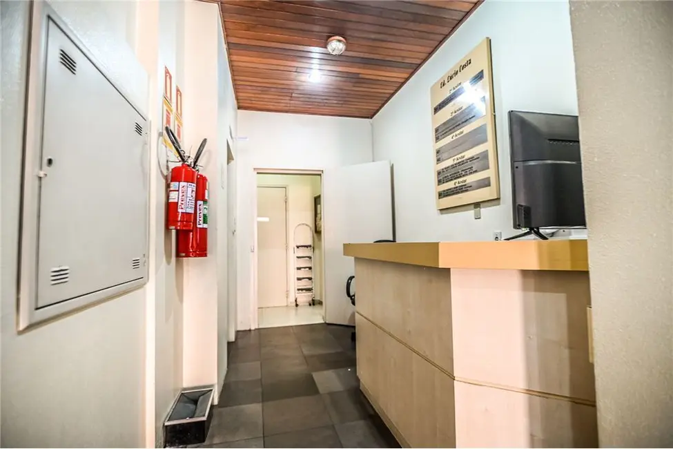 Sala Comercial à venda, 53m2 em Centro Histórico, Porto Alegre - RS - imagem 5 Foto 5 de Sala Comercial à venda, 53m2 em Centro Histórico, Porto Alegre - RS