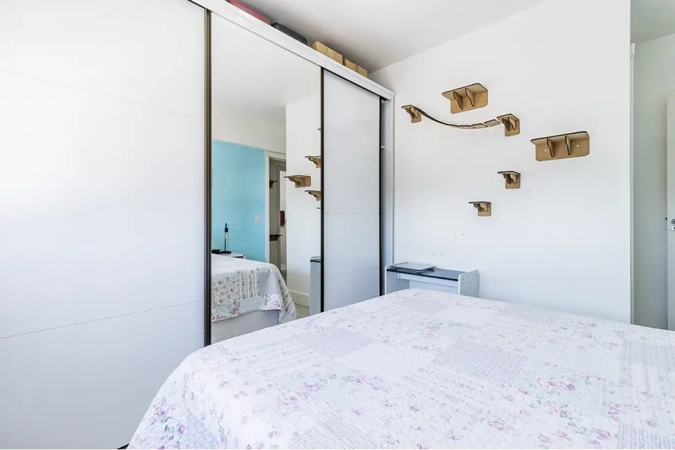 Apartamento com 3 quartos à venda, 69m2 em Vila Ipiranga, Porto Alegre - RS - imagem 3 Foto 3 de Apartamento com 3 quartos à venda, 69m2 em Vila Ipiranga, Porto Alegre - RS