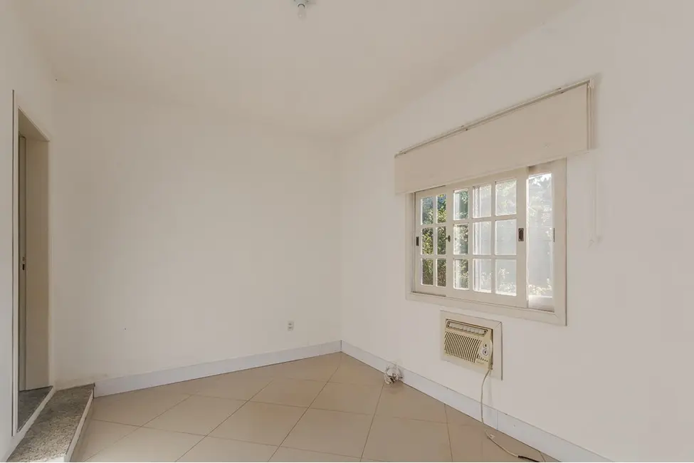 Casa de Condomínio com 3 quartos à venda, 310m2 em Elsa, Viamao - RS - imagem 6 Foto 6 de Casa de Condomínio com 3 quartos à venda, 310m2 em Elsa, Viamao - RS