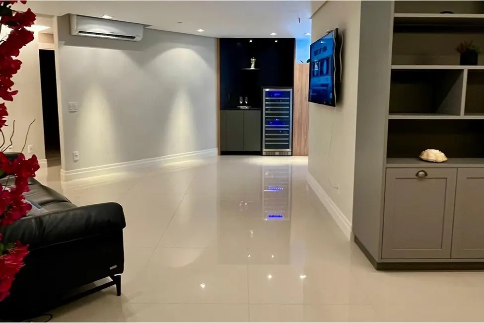 Foto 5 de Apartamento com 5 quartos à venda, 240m2 em Pioneiros, Balneario Camboriu - SC