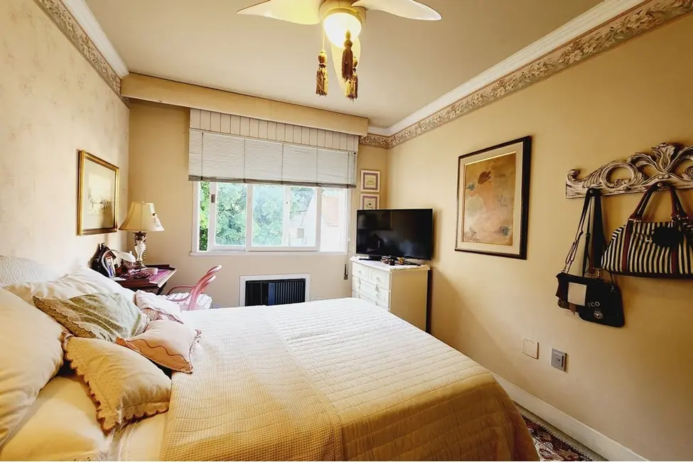 Apartamento com 2 quartos à venda, 71m2 em Higienópolis, Porto Alegre - RS - imagem 9 Foto 9 de Apartamento com 2 quartos à venda, 71m2 em Higienópolis, Porto Alegre - RS