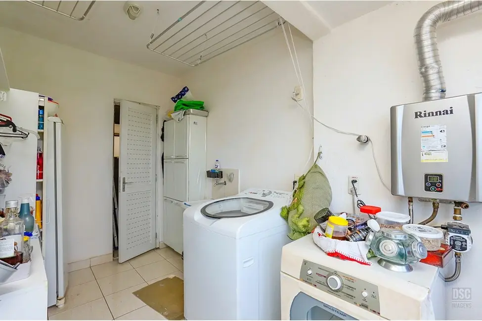 Apartamento com 3 quartos à venda, 180m2 em Menino Deus, Porto Alegre - RS - imagem 8 Foto 8 de Apartamento com 3 quartos à venda, 180m2 em Menino Deus, Porto Alegre - RS