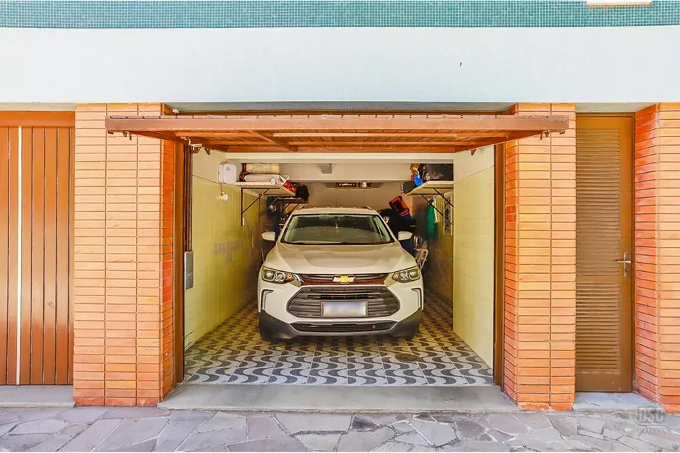 Apartamento com 3 quartos à venda, 180m2 em Menino Deus, Porto Alegre - RS - imagem 4 Foto 4 de Apartamento com 3 quartos à venda, 180m2 em Menino Deus, Porto Alegre - RS