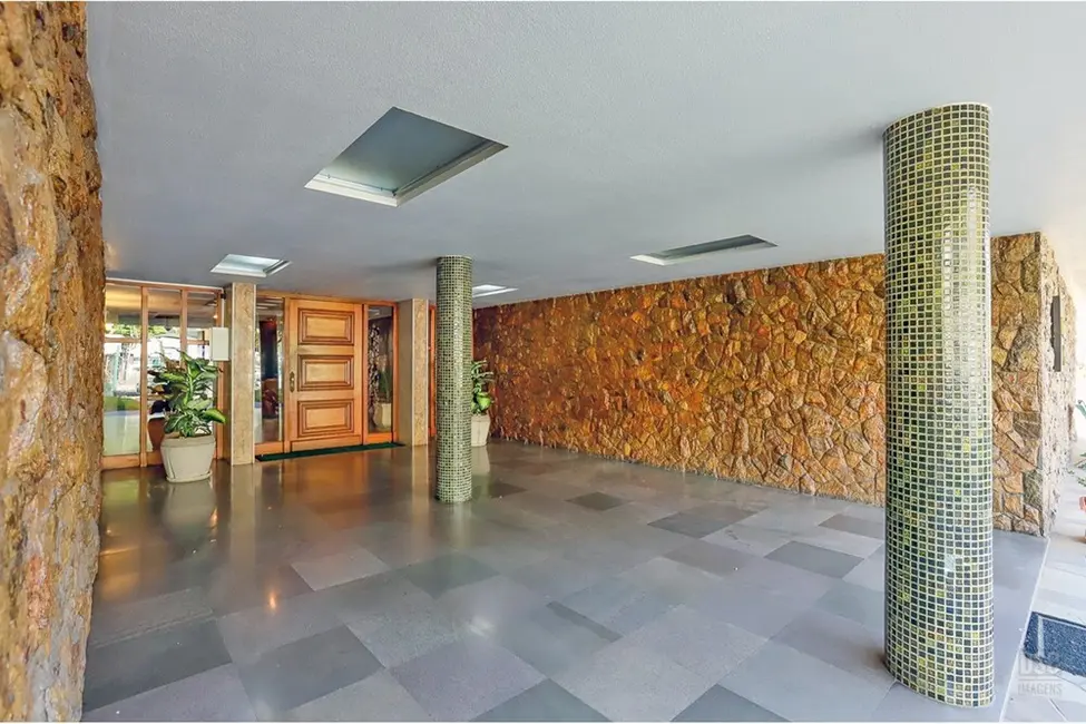 Apartamento com 3 quartos à venda, 180m2 em Menino Deus, Porto Alegre - RS - imagem 6 Foto 6 de Apartamento com 3 quartos à venda, 180m2 em Menino Deus, Porto Alegre - RS