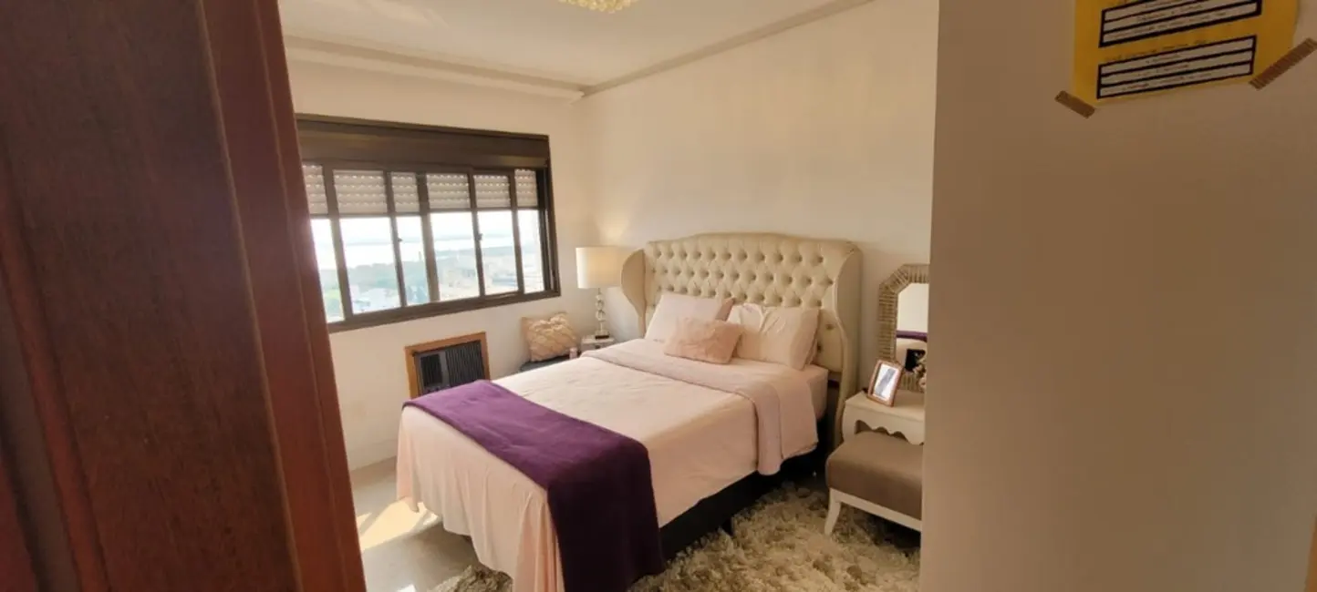 Foto 4 de Apartamento com 3 quartos à venda, 206m2 em Menino Deus, Porto Alegre - RS