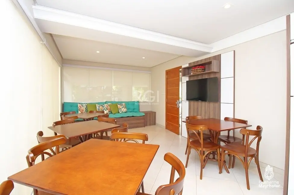 Foto 2 de Cobertura com 1 quarto à venda, 160m2 em São João, Porto Alegre - RS