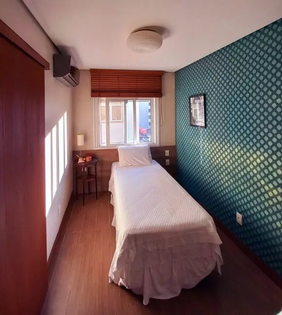 Foto 8 de Apartamento com 2 quartos à venda, 49m2 em Moinhos de Vento, Porto Alegre - RS