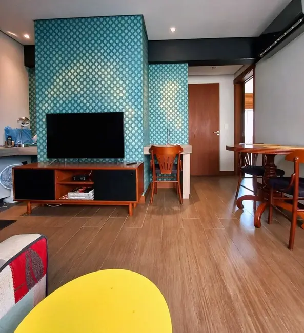 Foto 2 de Apartamento com 2 quartos à venda, 49m2 em Moinhos de Vento, Porto Alegre - RS