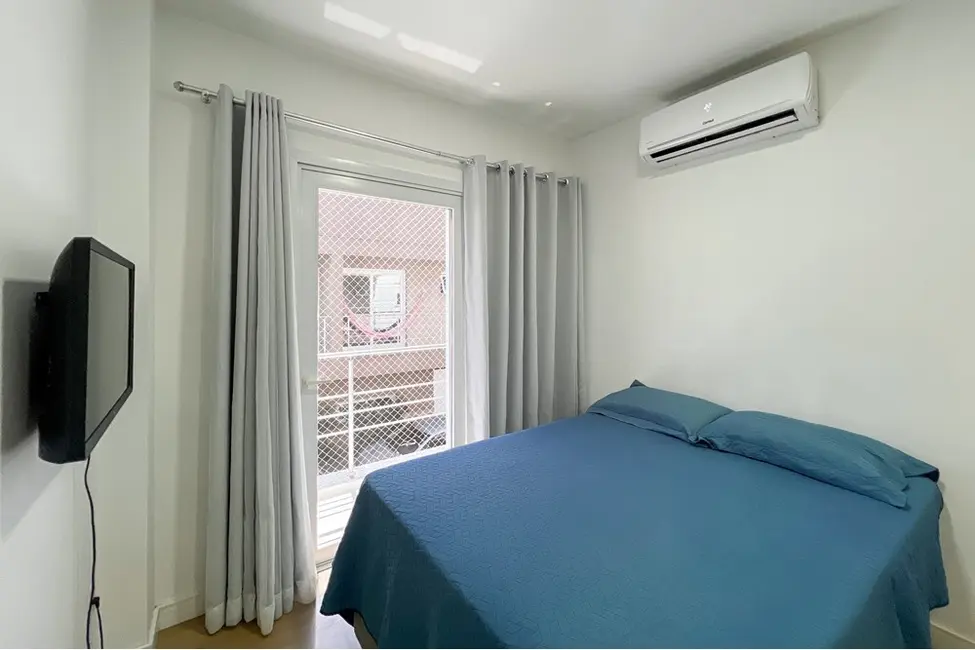 Casa de Condomínio com 3 quartos à venda, 123m2 em Niterói, Canoas - RS - imagem 3 Foto 3 de Casa de Condomínio com 3 quartos à venda, 123m2 em Niterói, Canoas - RS