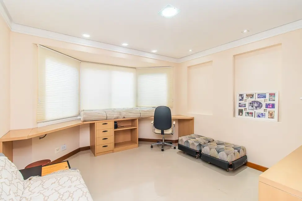 Casa de Condomínio com 4 quartos à venda, 387m2 em Belém Novo, Porto Alegre - RS - imagem 9 Foto 9 de Casa de Condomínio com 4 quartos à venda, 387m2 em Belém Novo, Porto Alegre - RS