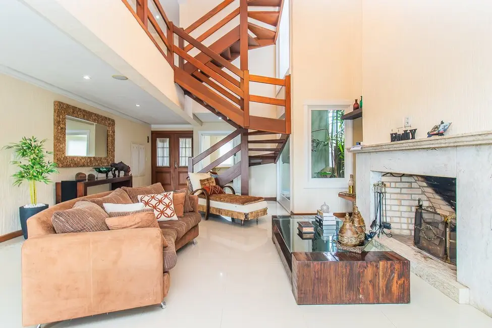 Casa de Condomínio com 4 quartos à venda, 387m2 em Belém Novo, Porto Alegre - RS - imagem 2 Foto 2 de Casa de Condomínio com 4 quartos à venda, 387m2 em Belém Novo, Porto Alegre - RS