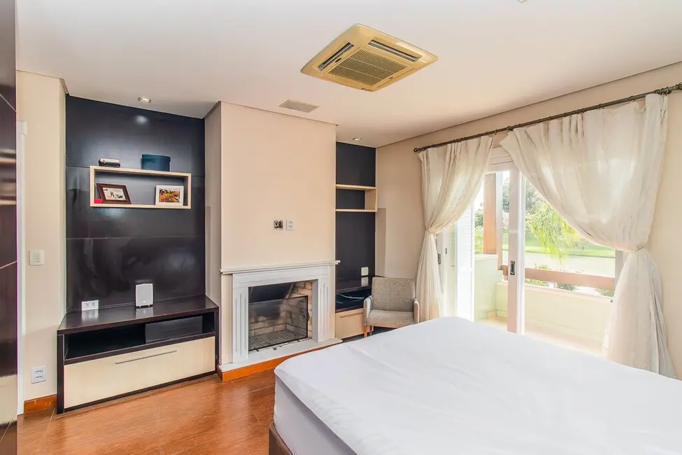 Casa de Condomínio com 4 quartos à venda, 387m2 em Belém Novo, Porto Alegre - RS - imagem 4 Foto 4 de Casa de Condomínio com 4 quartos à venda, 387m2 em Belém Novo, Porto Alegre - RS