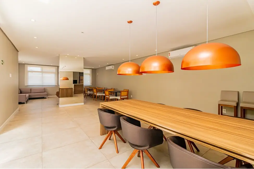 Apartamento com 3 quartos à venda, 103m2 em Passo da Areia, Porto Alegre - RS - imagem 8 Foto 8 de Apartamento com 3 quartos à venda, 103m2 em Passo da Areia, Porto Alegre - RS