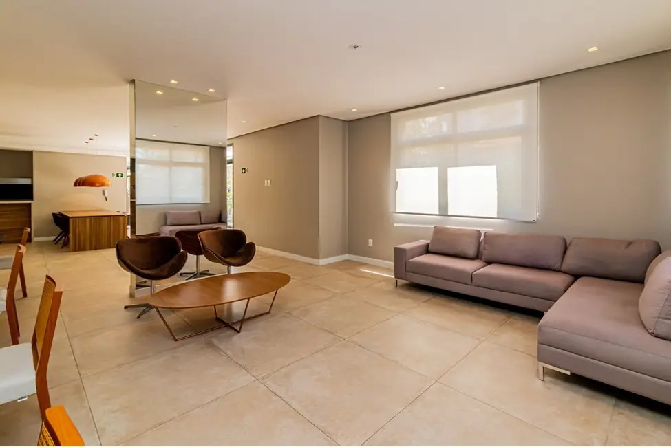 Apartamento com 3 quartos à venda, 103m2 em Passo da Areia, Porto Alegre - RS - imagem 9 Foto 9 de Apartamento com 3 quartos à venda, 103m2 em Passo da Areia, Porto Alegre - RS