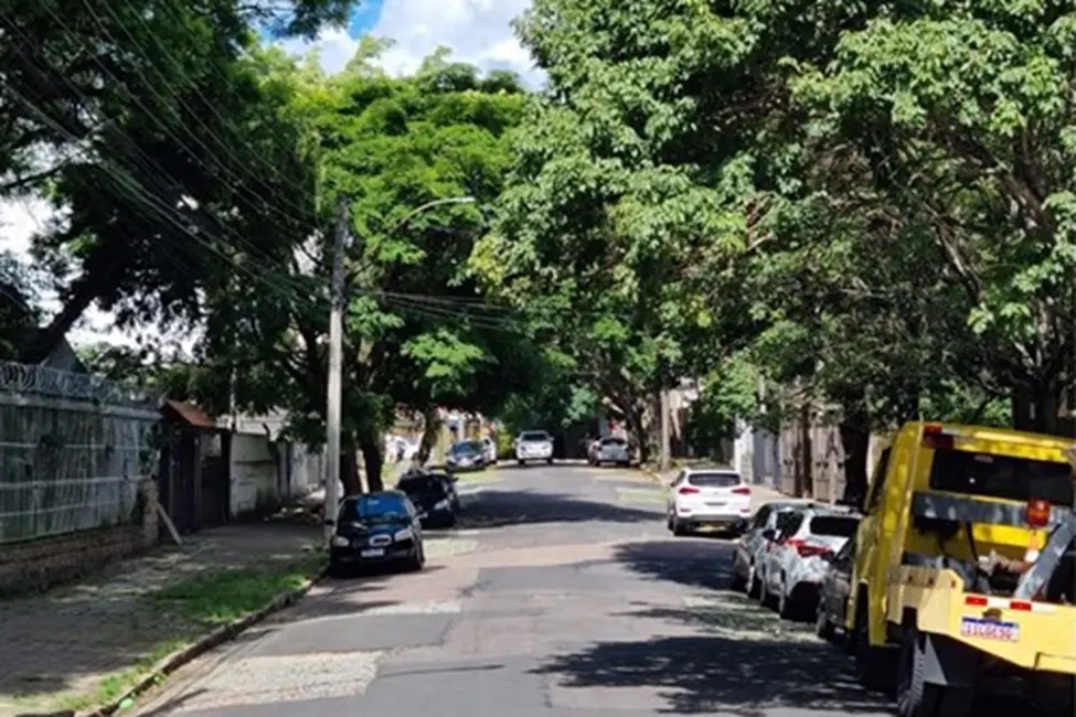 Fazenda / Haras à venda, 377m2 em Auxiliadora, Porto Alegre - RS - imagem 8 Foto 8 de Fazenda / Haras à venda, 377m2 em Auxiliadora, Porto Alegre - RS