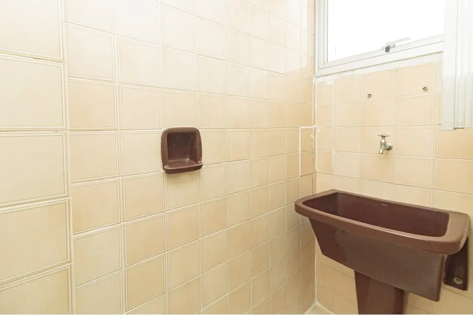 Foto 5 de Apartamento com 1 quarto à venda, 39m2 em Passo da Areia, Porto Alegre - RS