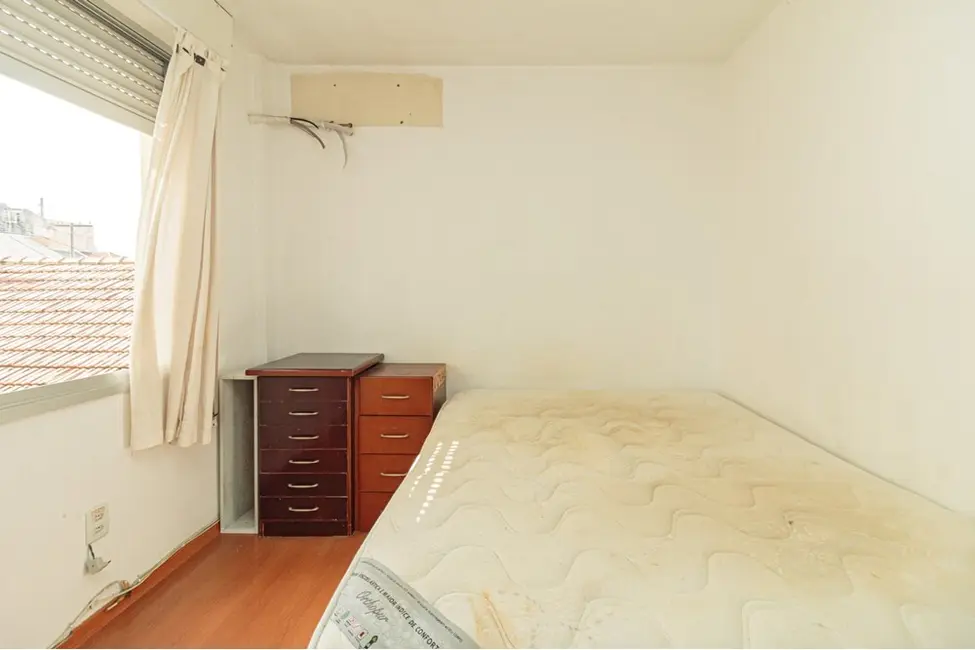 Foto 9 de Apartamento com 1 quarto à venda, 39m2 em Passo da Areia, Porto Alegre - RS