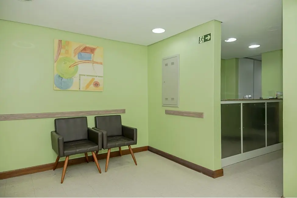 Sala Comercial à venda, 190m2 em Centro Histórico, Porto Alegre - RS - imagem 7 Foto 7 de Sala Comercial à venda, 190m2 em Centro Histórico, Porto Alegre - RS