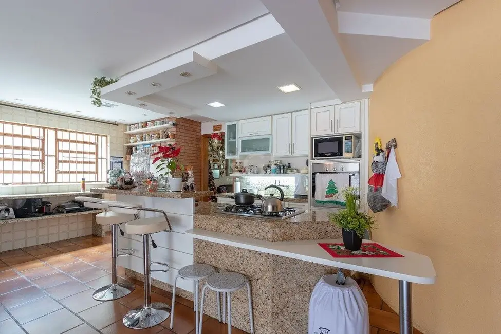 Foto 4 de Casa com 4 quartos à venda, 725m2 em Vila Assunção, Porto Alegre - RS