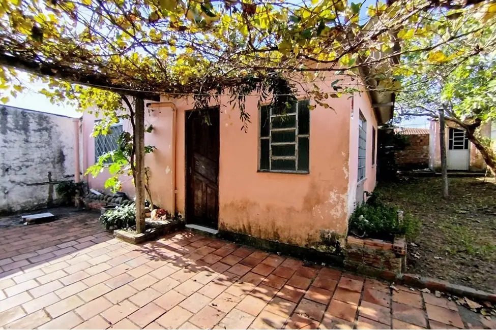 Casa com 4 quartos à venda, 75m2 em Nossa Senhora das Graças, Canoas - RS - imagem 8 Foto 8 de Casa com 4 quartos à venda, 75m2 em Nossa Senhora das Graças, Canoas - RS