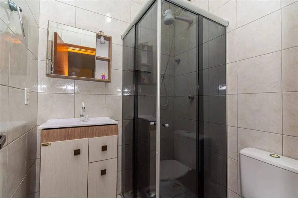 Casa com 2 quartos à venda, 94m2 em São José, Canoas - RS - imagem 8 Foto 8 de Casa com 2 quartos à venda, 94m2 em São José, Canoas - RS