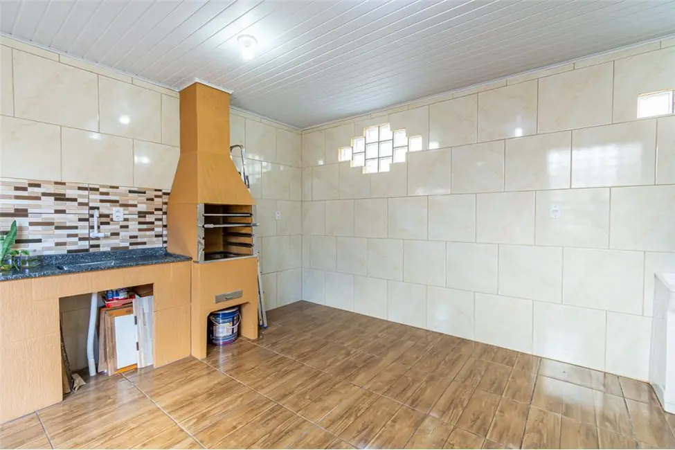 Casa com 2 quartos à venda, 94m2 em São José, Canoas - RS - imagem 4 Foto 4 de Casa com 2 quartos à venda, 94m2 em São José, Canoas - RS