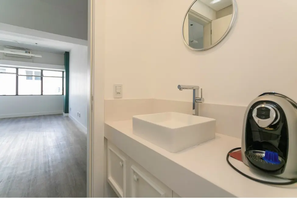 Foto 5 de Sala Comercial à venda, 38m2 em São João, Porto Alegre - RS