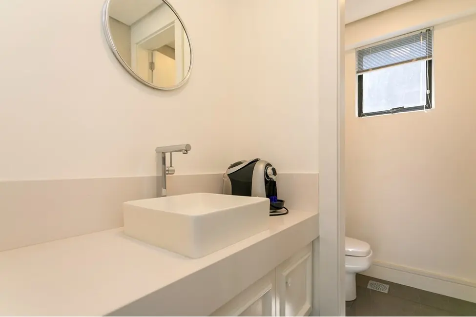 Foto 4 de Sala Comercial à venda, 38m2 em São João, Porto Alegre - RS