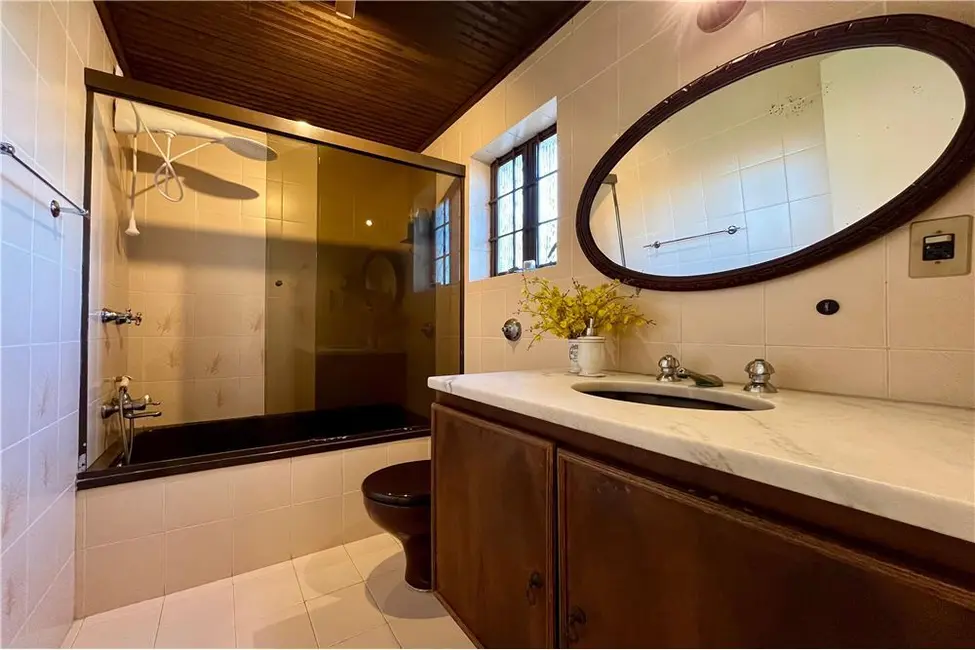 Foto 2 de Casa com 3 quartos à venda, 300m2 em Jardim Carvalho, Porto Alegre - RS